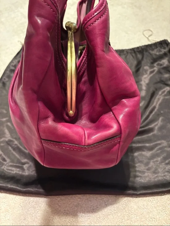 Coach Ergo Magenta Pleated Leather Shoulder Bag with Kiss-Lock Frame - Picture 5 of 14